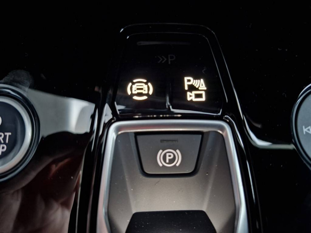 Acheter Audi Q4 Q4 e-tron Sportback 45 285 ch 82 kWh S line 5p neuf dans les concessions du Groupe Faurie