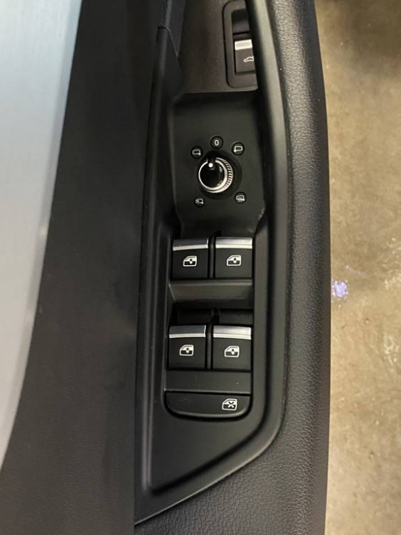 Acheter Audi A4 Avant A4 Avant 40 TDI 204 S tronic 7 S line 5p occasion dans les concessions du Groupe Faurie