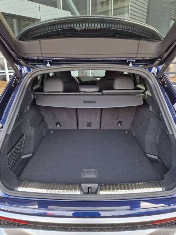 Acheter Audi Q5 Q5 SUV TDI QUATTRO 204 CH S TRONIC HYBRIDE S LINE 5p neuf dans les concessions du Groupe Faurie