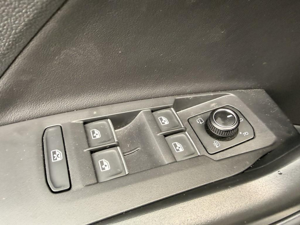 Acheter Volkswagen T-Cross T-Cross 1.0 TSI 116 Start/Stop DSG7 R-Line Edition 5p occasion dans les concessions du Groupe Faurie