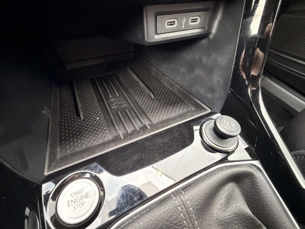 Acheter Volkswagen T-Cross T-Cross 1.0 TSI 116 Start/Stop DSG7 R-Line Edition 5p occasion dans les concessions du Groupe Faurie