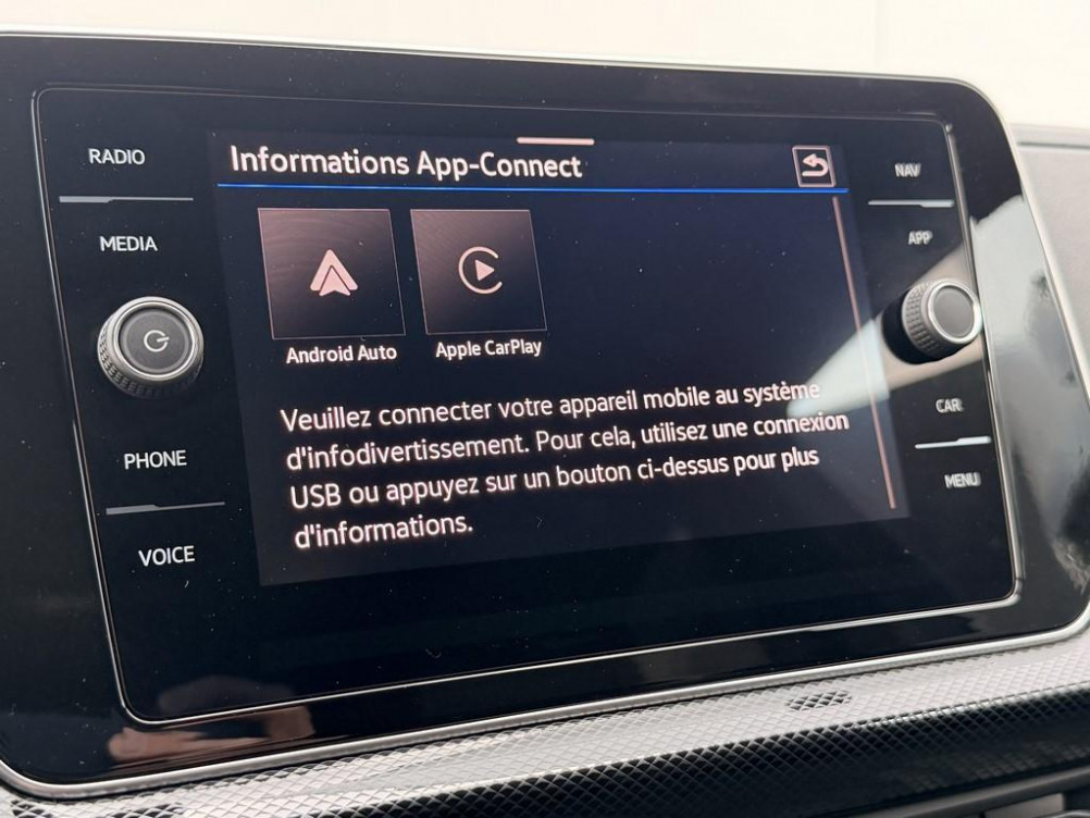 Acheter Volkswagen T-Cross T-Cross 1.0 TSI 116 Start/Stop DSG7 R-Line Edition 5p occasion dans les concessions du Groupe Faurie