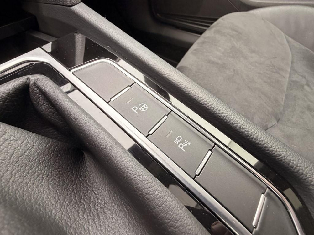 Acheter Volkswagen Arteon Arteon 1.4 eHybrid Rechargeable OPF 218 DSG6 R-Line 5p occasion dans les concessions du Groupe Faurie