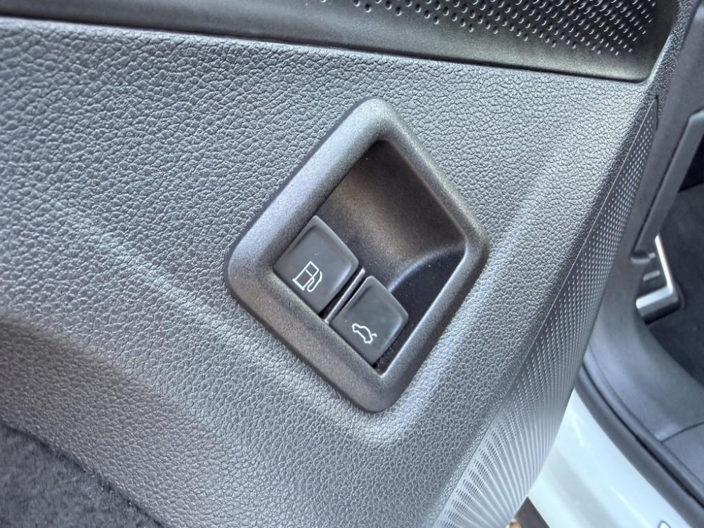 Acheter Volkswagen Tiguan Tiguan 1.5 eHybrid 204ch DSG6 R-Line Edition 5p occasion dans les concessions du Groupe Faurie