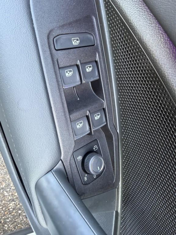 Acheter Volkswagen Tiguan Tiguan 1.5 eHybrid 204ch DSG6 R-Line Edition 5p occasion dans les concessions du Groupe Faurie