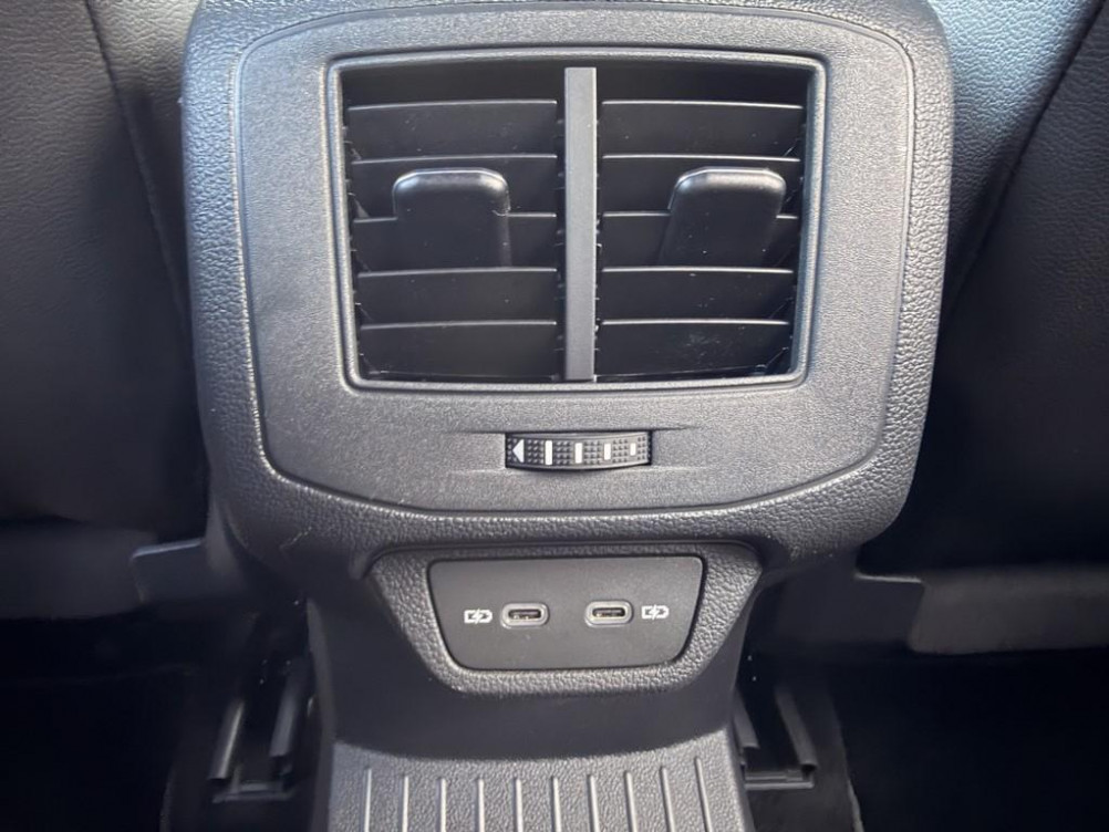 Acheter Volkswagen T-Roc T-Roc 2.0 TDI 150 Start/Stop DSG7 R-Line 5p occasion dans les concessions du Groupe Faurie