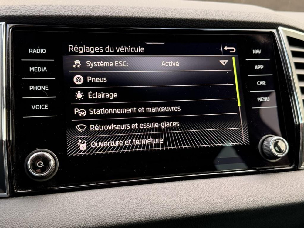 Acheter Skoda Karoq Karoq 2.0 TDI 116 ch SCR DSG7 Business 5p occasion dans les concessions du Groupe Faurie