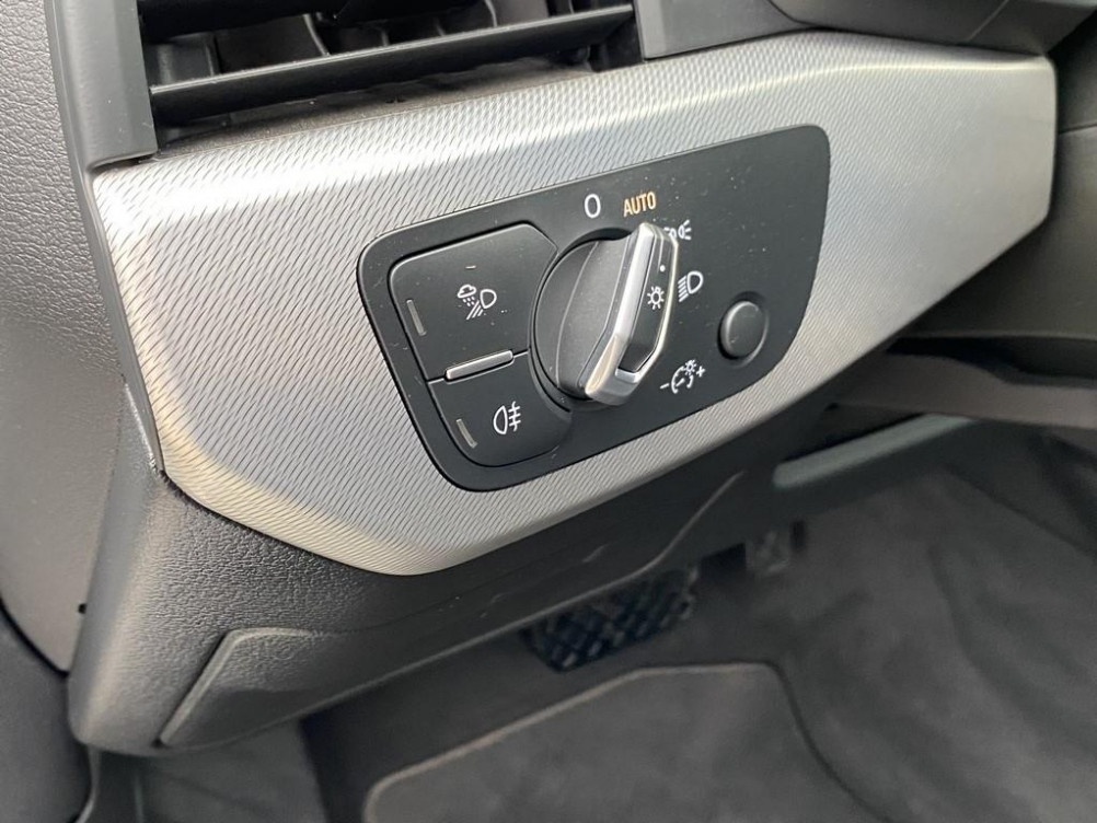 Acheter Audi A4 A4 35 TFSI 150 S tronic 7 Avus 4p occasion dans les concessions du Groupe Faurie