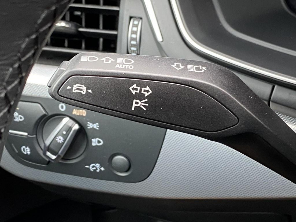 Acheter Audi A4 A4 35 TFSI 150 S tronic 7 Avus 4p occasion dans les concessions du Groupe Faurie