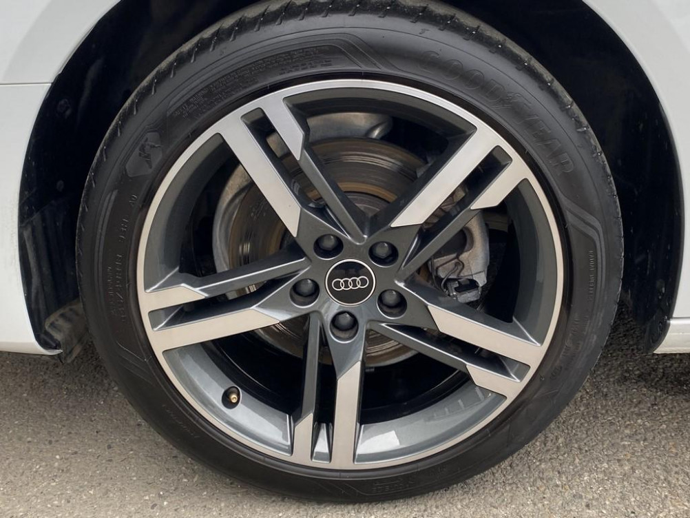 Acheter Audi A4 A4 35 TFSI 150 S tronic 7 Avus 4p occasion dans les concessions du Groupe Faurie