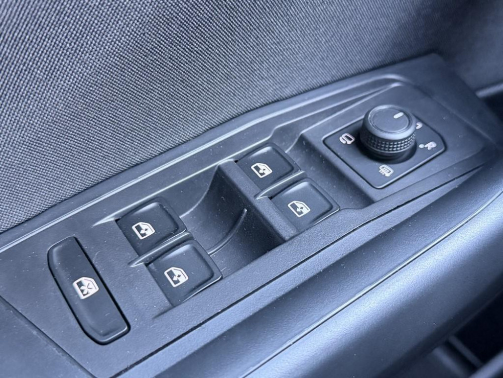 Acheter Volkswagen T-Roc T-Roc 1.0 TSI 110 Start/Stop BVM6 Life 5p occasion dans les concessions du Groupe Faurie