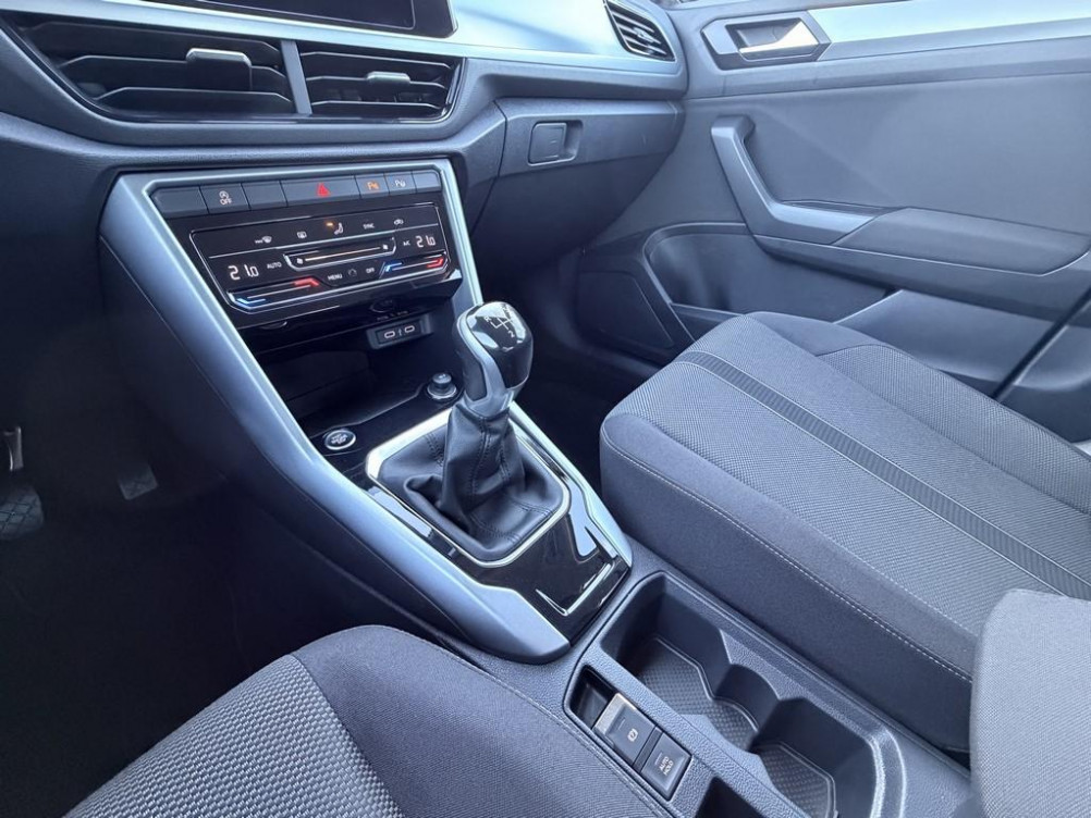 Acheter Volkswagen T-Roc T-Roc 1.0 TSI 110 Start/Stop BVM6 Life 5p occasion dans les concessions du Groupe Faurie