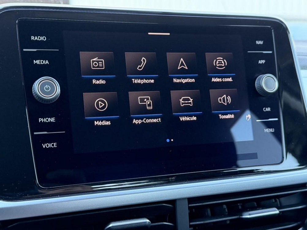 Acheter Volkswagen T-Roc T-Roc 1.0 TSI 110 Start/Stop BVM6 Life 5p occasion dans les concessions du Groupe Faurie