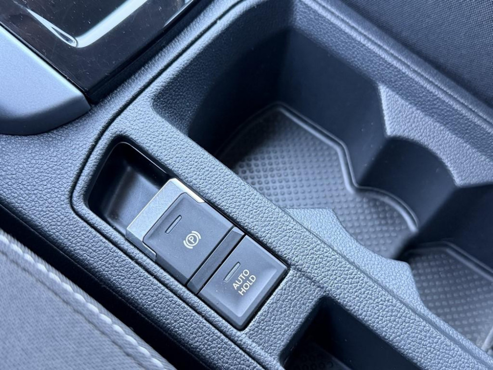 Acheter Volkswagen T-Roc T-Roc 1.0 TSI 110 Start/Stop BVM6 Life 5p occasion dans les concessions du Groupe Faurie