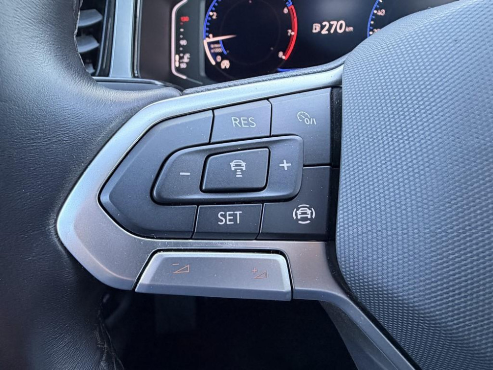 Acheter Volkswagen T-Roc T-Roc 1.0 TSI 110 Start/Stop BVM6 Life 5p occasion dans les concessions du Groupe Faurie