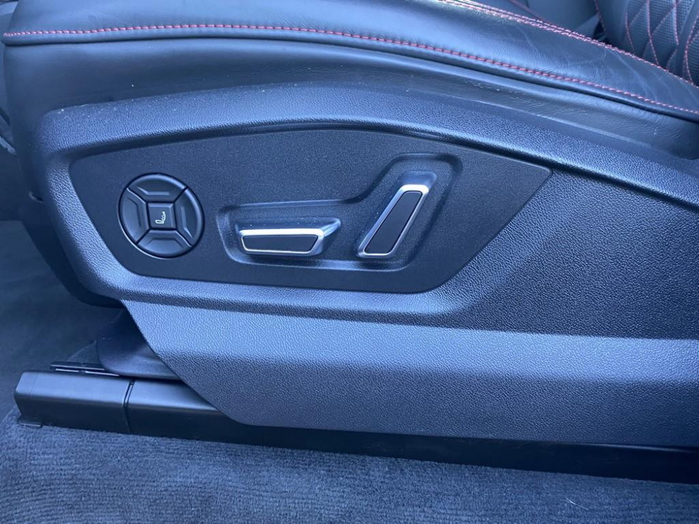 Acheter Audi Q8 Q8 60 TFSI e 462 Tiptronic 8 Quattro Compétition 5p occasion dans les concessions du Groupe Faurie