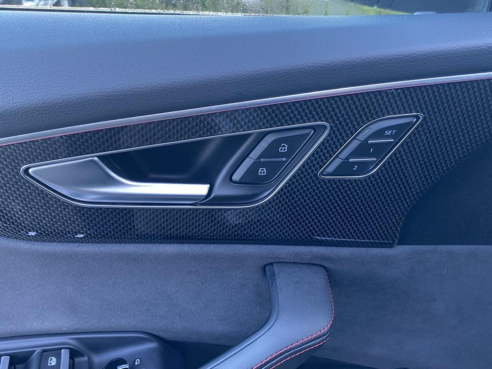 Acheter Audi Q8 Q8 60 TFSI e 462 Tiptronic 8 Quattro Compétition 5p occasion dans les concessions du Groupe Faurie