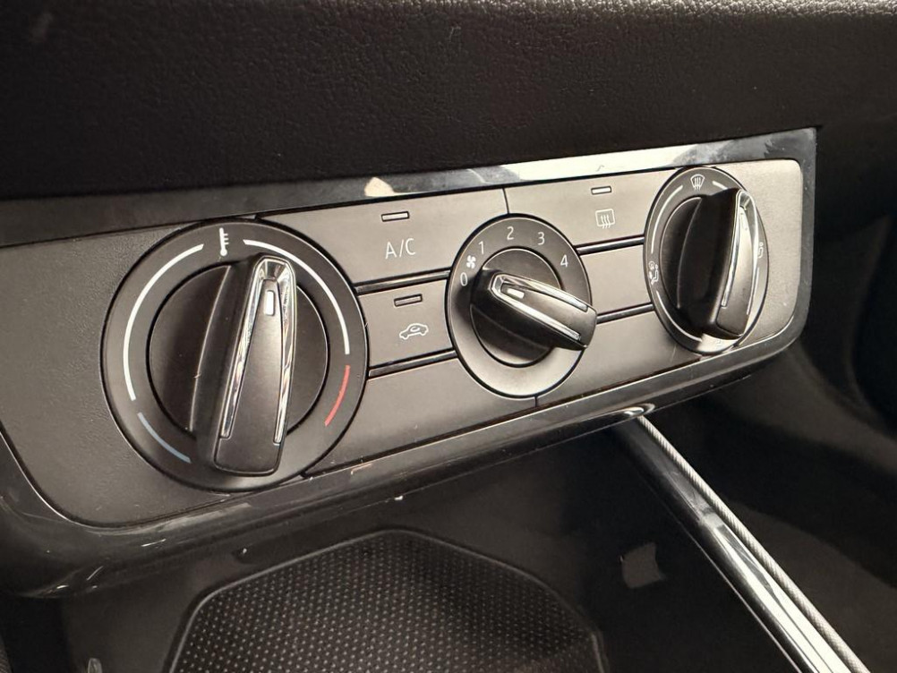 Acheter Skoda Fabia Fabia 1.0 MPI 80 ch BVM5 Ambition 5p occasion dans les concessions du Groupe Faurie