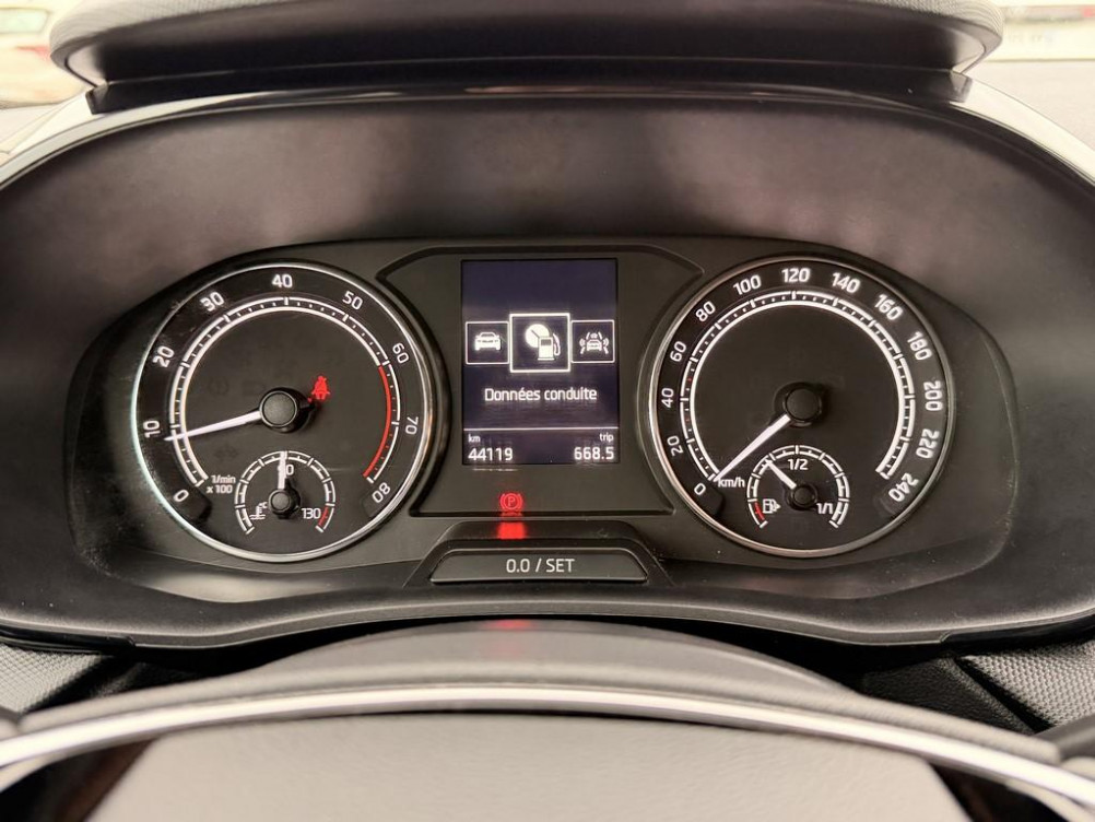 Acheter Skoda Fabia Fabia 1.0 MPI 80 ch BVM5 Ambition 5p occasion dans les concessions du Groupe Faurie