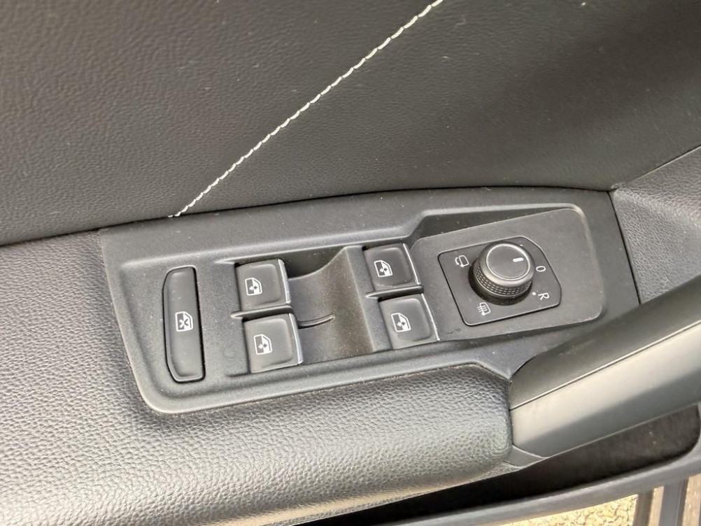 Acheter Volkswagen Tiguan Tiguan 2.0 TDI 150ch DSG7 R-Line 5p occasion dans les concessions du Groupe Faurie