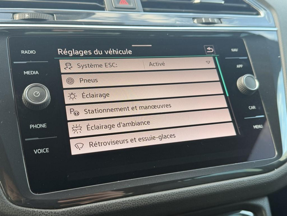 Acheter Volkswagen Tiguan Tiguan 2.0 TDI 150ch DSG7 R-Line 5p occasion dans les concessions du Groupe Faurie