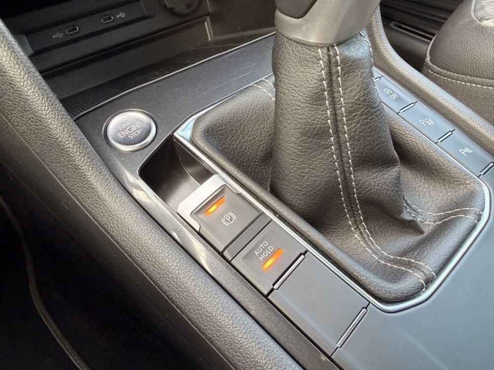 Acheter Volkswagen Tiguan Tiguan 2.0 TDI 150ch DSG7 R-Line 5p occasion dans les concessions du Groupe Faurie