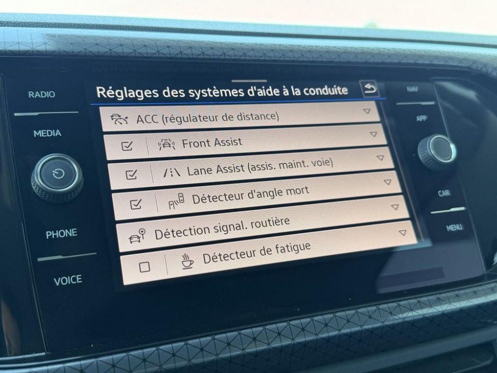 Acheter Volkswagen T-Cross T-Cross 1.0 TSI 110 Start/Stop DSG7 Style 5p occasion dans les concessions du Groupe Faurie