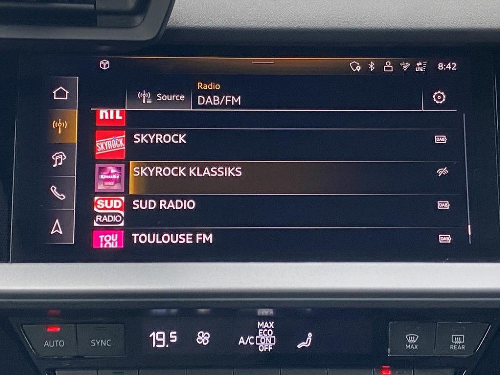 Acheter Audi A3 Sportback A3 Sportback TFSI e Hybride rechargeable 272 S tronic 6 S line 5p occasion dans les concessions du Groupe Faurie