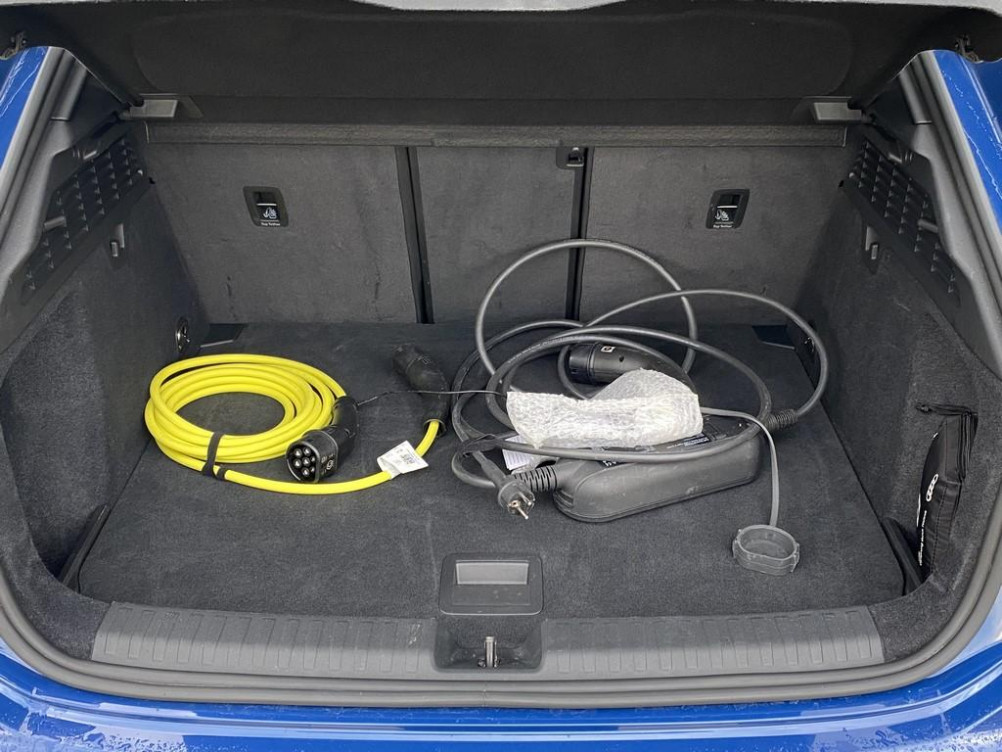 Acheter Audi A3 Sportback A3 Sportback TFSI e Hybride rechargeable 272 S tronic 6 S line 5p occasion dans les concessions du Groupe Faurie