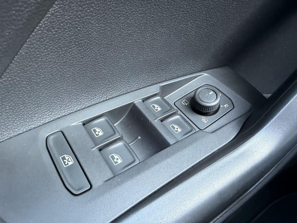 Acheter Volkswagen T-Cross T-Cross 1.0 TSI 116 Start/Stop DSG7 VW Edition 5p occasion dans les concessions du Groupe Faurie