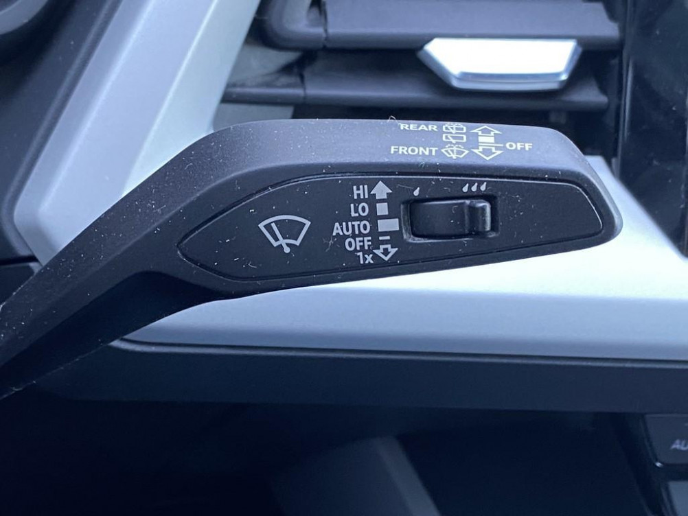 Acheter Audi Q4 Q4 e-tron 35 170 ch 55 kW  5p occasion dans les concessions du Groupe Faurie