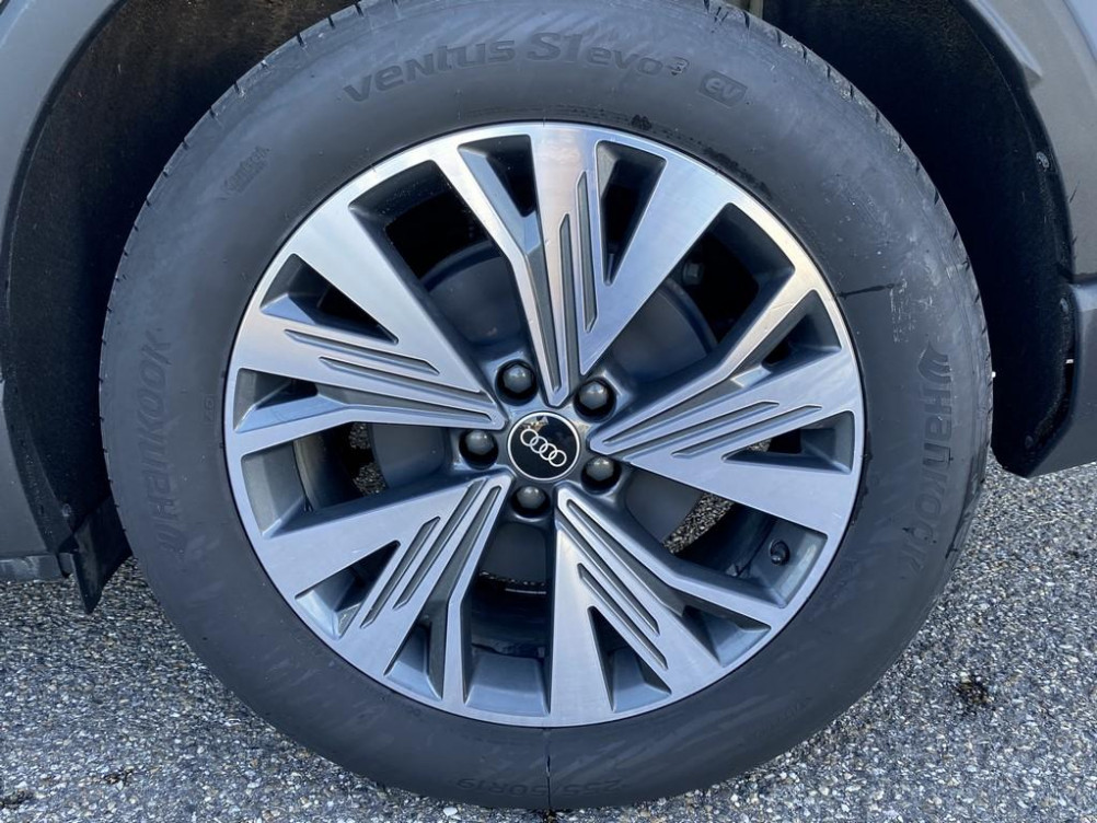Acheter Audi Q4 Q4 e-tron 35 170 ch 55 kW  5p occasion dans les concessions du Groupe Faurie