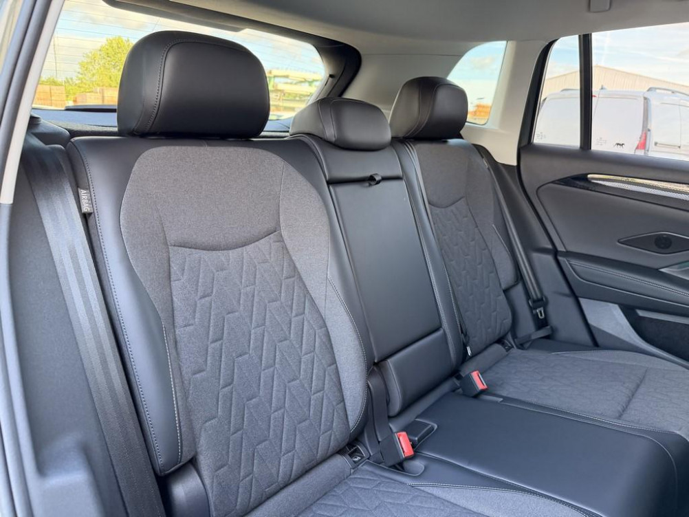 Acheter Volkswagen Tiguan Tiguan 1.5 eHybrid 204ch DSG6 VW Edition 5p occasion dans les concessions du Groupe Faurie
