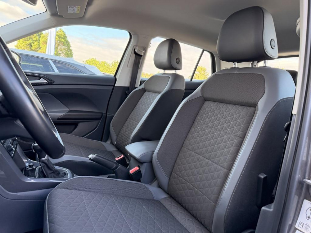 Acheter Volkswagen T-Cross T-Cross 1.0 TSI 115 Start/Stop DSG7 R-Line 5p occasion dans les concessions du Groupe Faurie