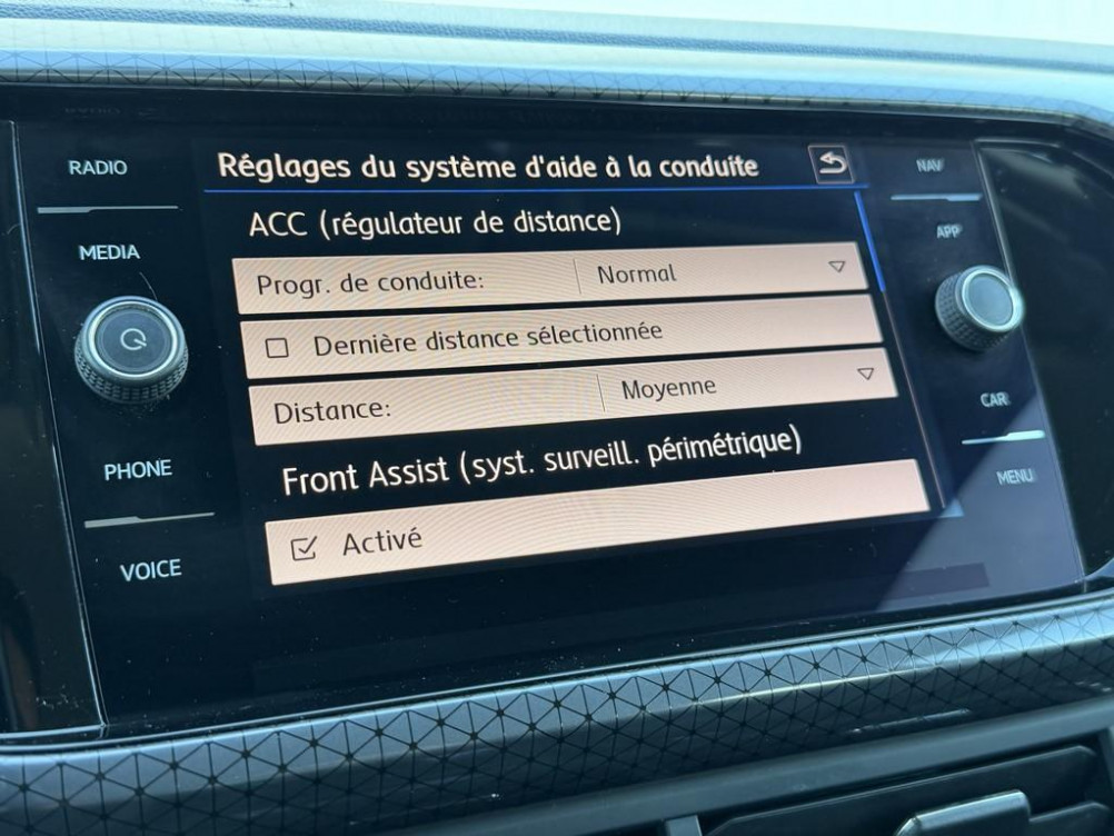 Acheter Volkswagen T-Cross T-Cross 1.0 TSI 115 Start/Stop DSG7 R-Line 5p occasion dans les concessions du Groupe Faurie