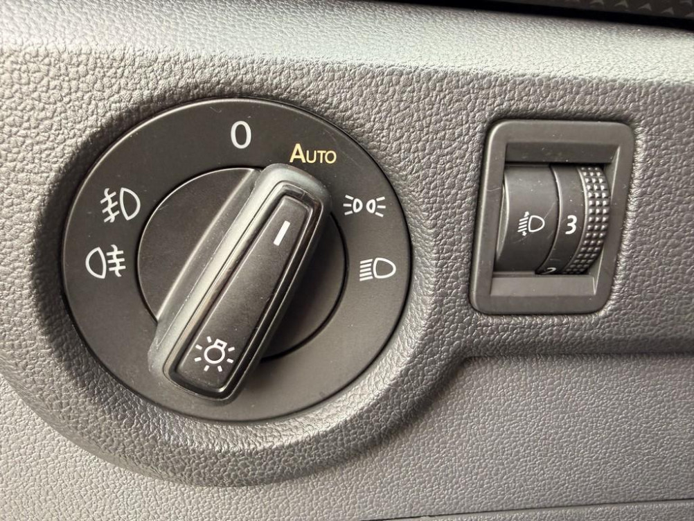 Acheter Volkswagen T-Cross T-Cross 1.0 TSI 95 Start/Stop BVM5 Lounge 5p occasion dans les concessions du Groupe Faurie