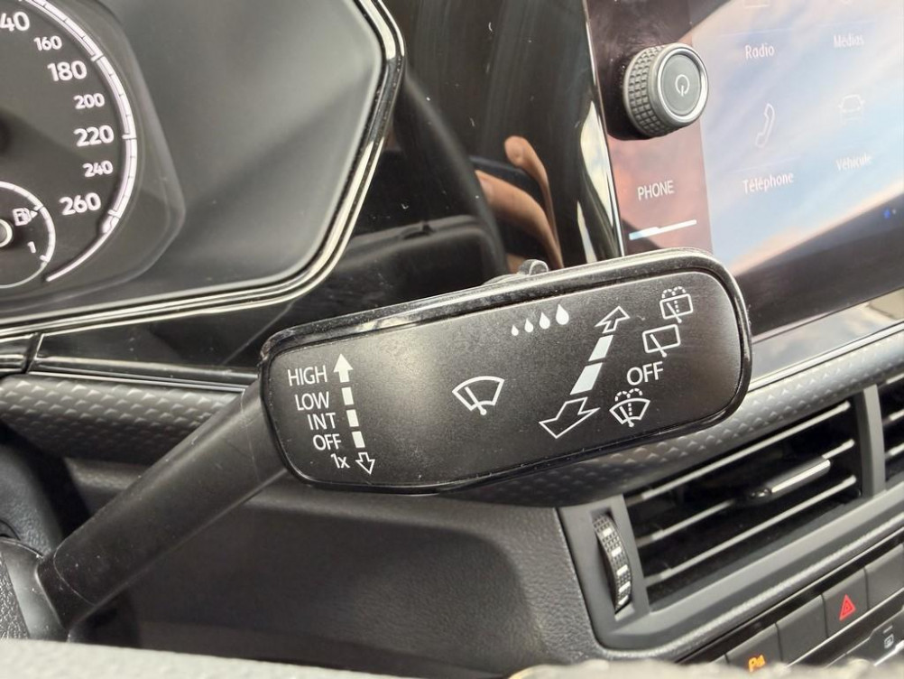 Acheter Volkswagen T-Cross T-Cross 1.0 TSI 95 Start/Stop BVM5 Lounge 5p occasion dans les concessions du Groupe Faurie