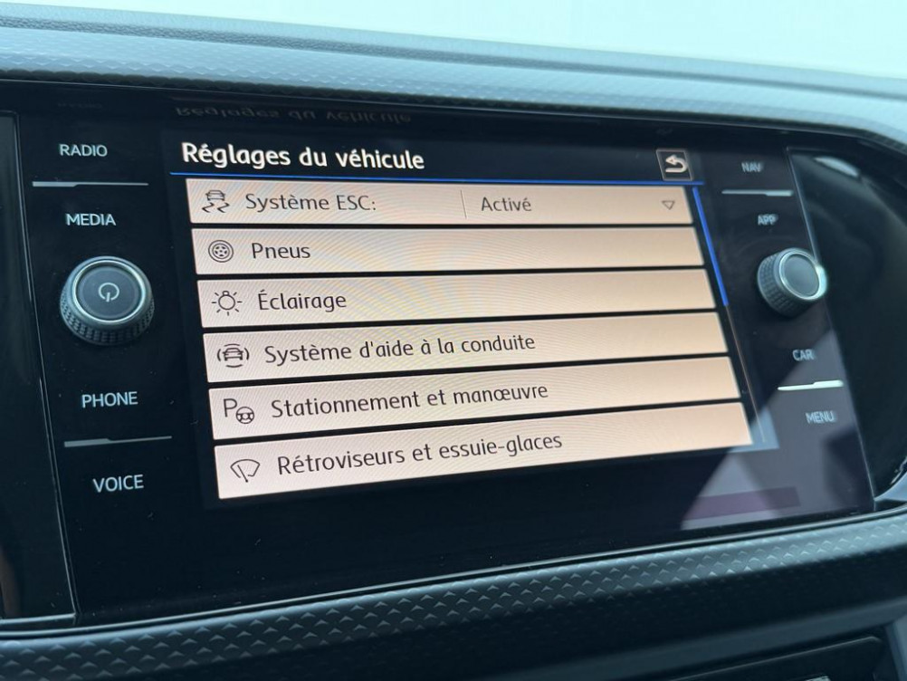 Acheter Volkswagen T-Cross T-Cross 1.0 TSI 95 Start/Stop BVM5 Lounge 5p occasion dans les concessions du Groupe Faurie