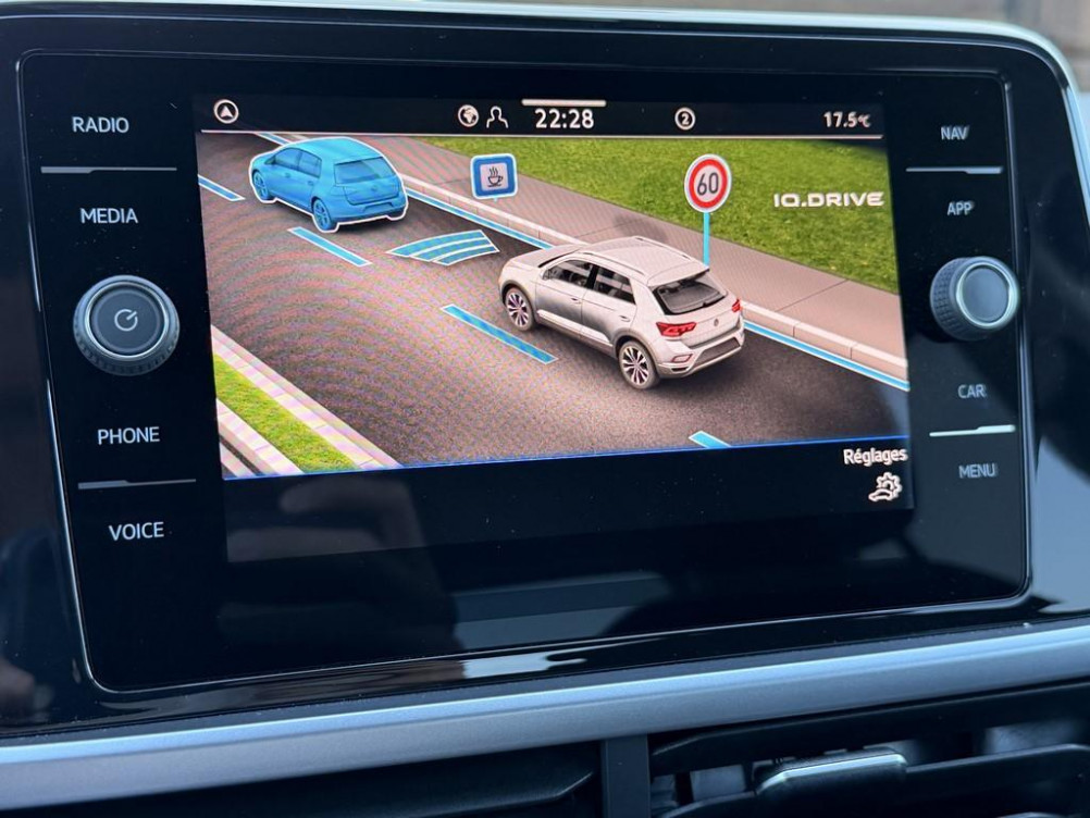 Acheter Volkswagen T-Roc T-Roc 1.5 TSI EVO2 150 Start/Stop DSG7 VW Edition 5p occasion dans les concessions du Groupe Faurie