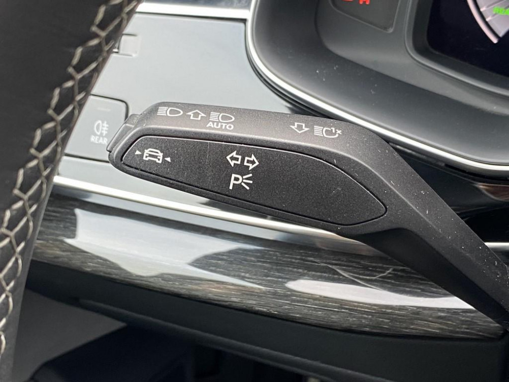 Acheter Audi Q8 Q8 60 TFSI e 462 Tiptronic 8 Quattro Compétition 5p occasion dans les concessions du Groupe Faurie