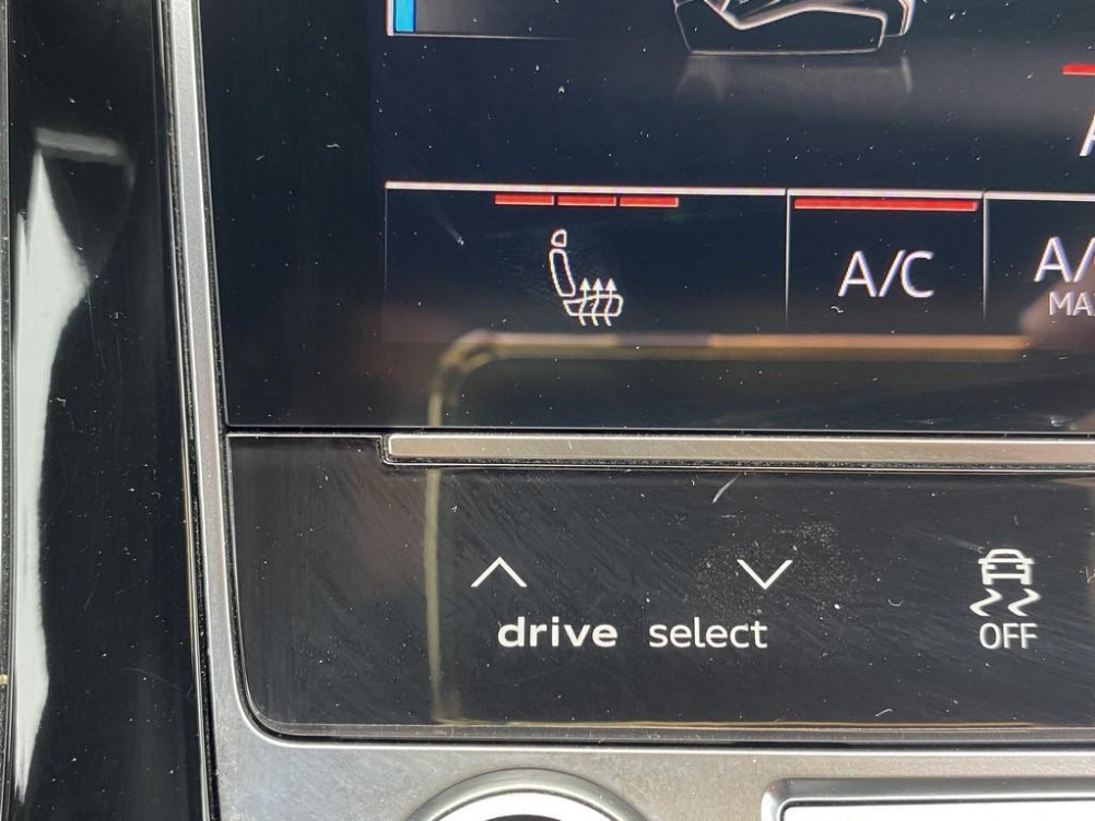 Acheter Audi Q8 Q8 60 TFSI e 462 Tiptronic 8 Quattro Compétition 5p occasion dans les concessions du Groupe Faurie