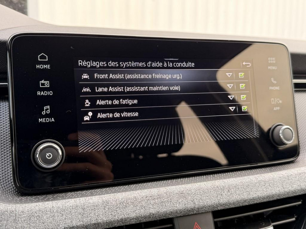 Acheter Skoda Scala Scala 1.0 TSI Evo 2 116 ch DSG7 Selection 5p occasion dans les concessions du Groupe Faurie