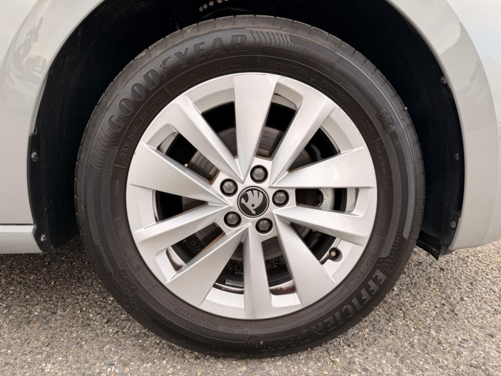Acheter Skoda Scala Scala 1.0 TSI Evo 2 116 ch DSG7 Selection 5p occasion dans les concessions du Groupe Faurie