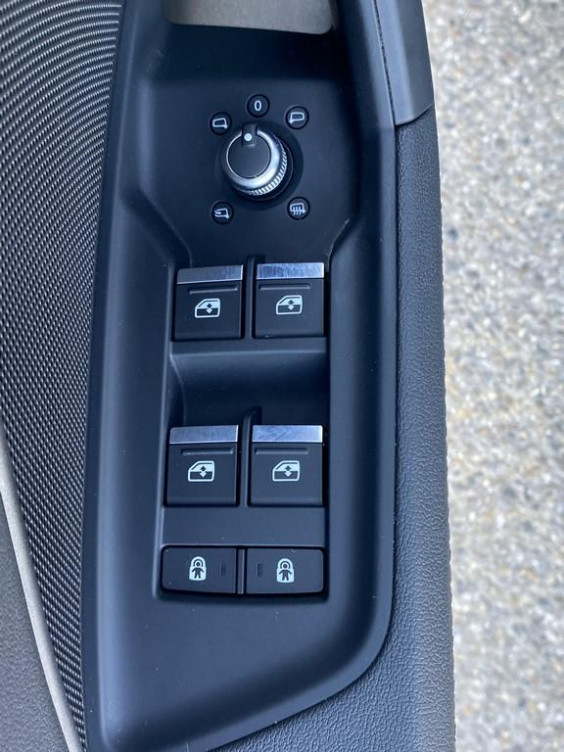 Acheter Audi A3 Sportback A3 Sportback 40 TFSIe 204 S tronic 6 S Line 5p occasion dans les concessions du Groupe Faurie