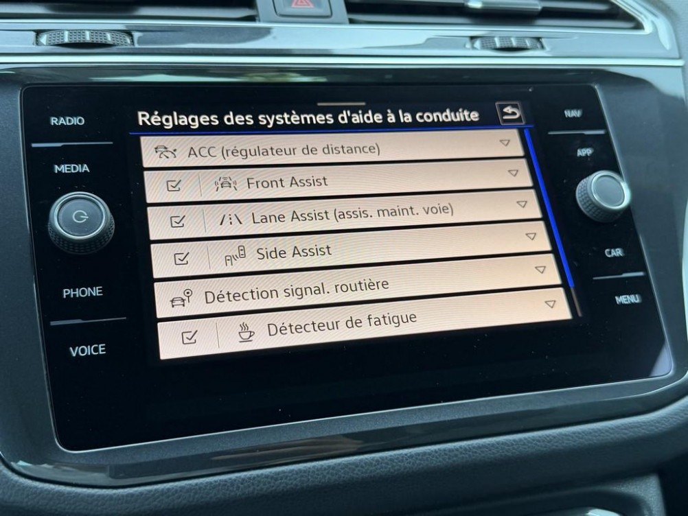 Acheter Volkswagen Tiguan Tiguan 2.0 TDI 150ch DSG7 R-Line 5p occasion dans les concessions du Groupe Faurie