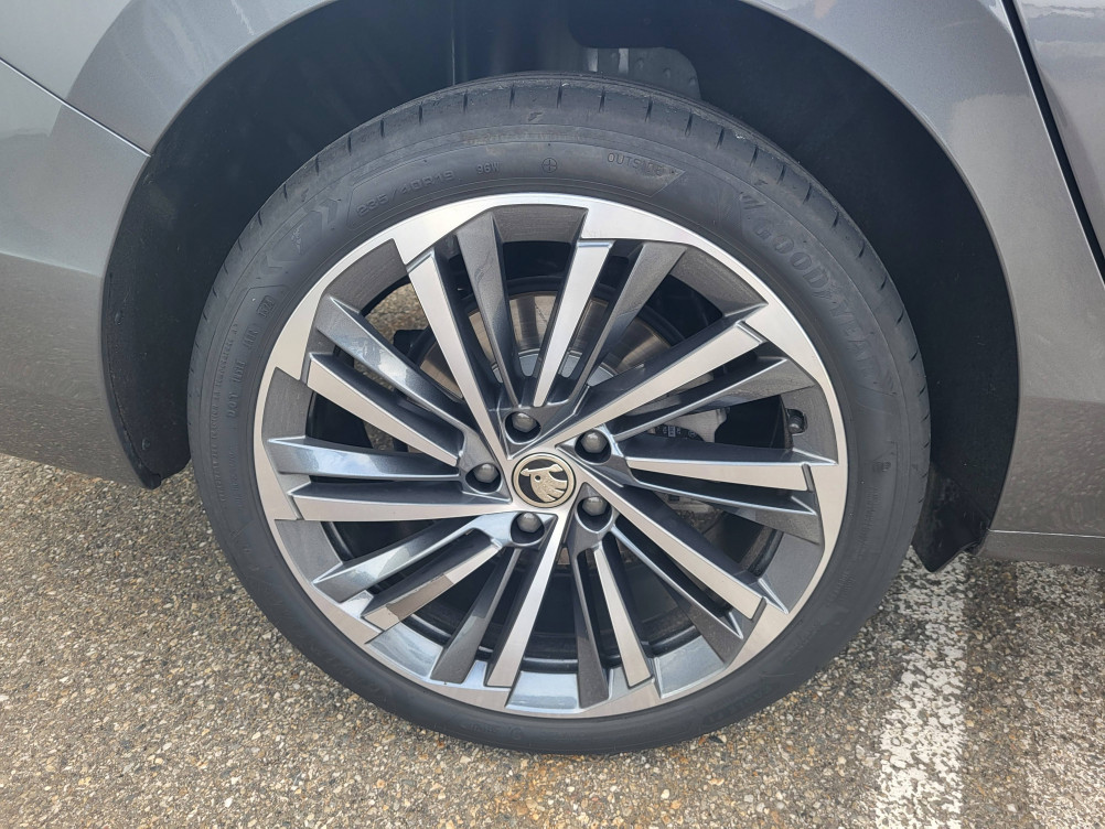 Acheter Skoda Superb Superb Berline 2.0 TDI 150 ch SCR DSG7 Laurin & Klement 5p neuf dans les concessions du Groupe Faurie