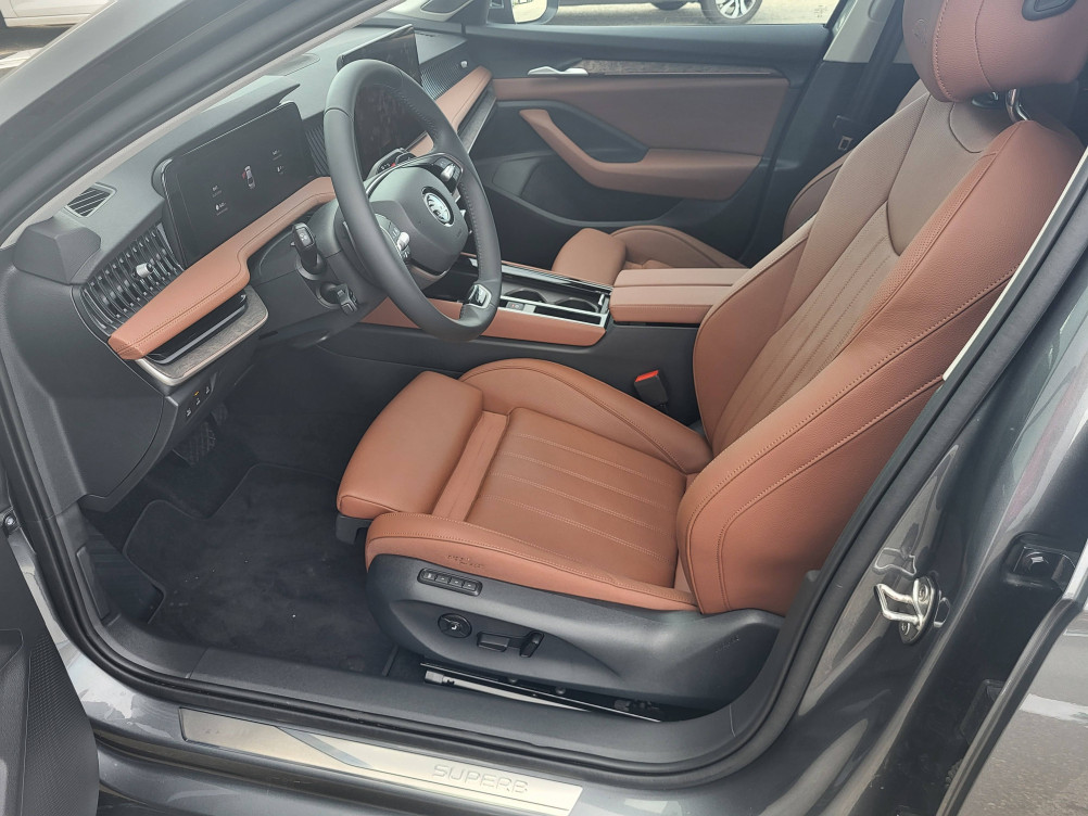 Acheter Skoda Superb Superb Berline 2.0 TDI 150 ch SCR DSG7 Laurin & Klement 5p neuf dans les concessions du Groupe Faurie