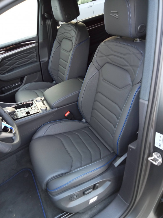 Acheter Volkswagen Touareg Touareg 3.0 TSI eHybrid 462 ch Tiptronic 8 4Motion R 5p neuf dans les concessions du Groupe Faurie