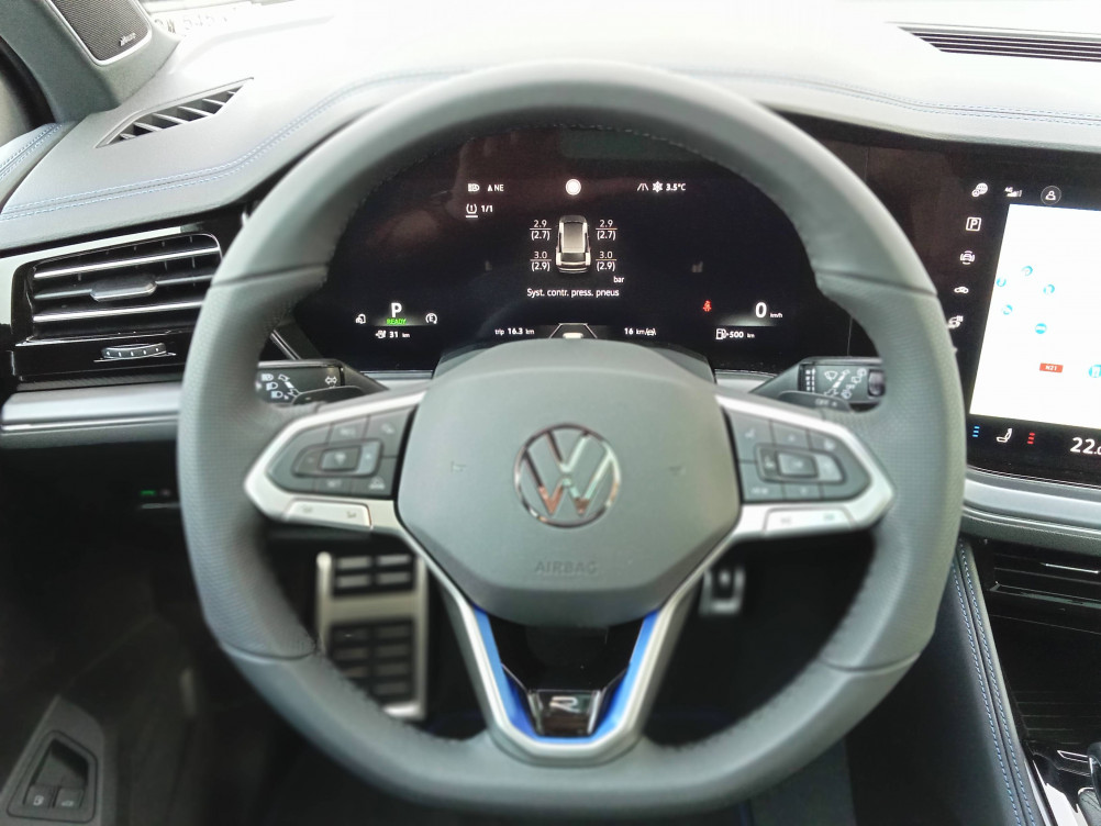 Acheter Volkswagen Touareg Touareg 3.0 TSI eHybrid 462 ch Tiptronic 8 4Motion R 5p neuf dans les concessions du Groupe Faurie