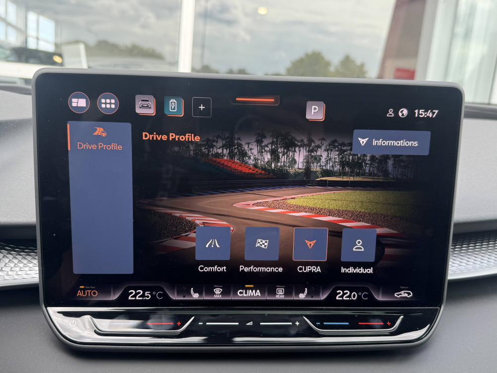 Acheter Cupra Terramar Terramar 1.5 eHybrid 272 ch DSG6 America´s Cup 5p neuf dans les concessions du Groupe Faurie